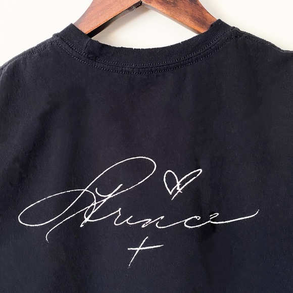 Prince Distressed Signature Raw Cropped Pop 1970s 1980s 1990s New Wave Band Crop - Picture 3 of 3